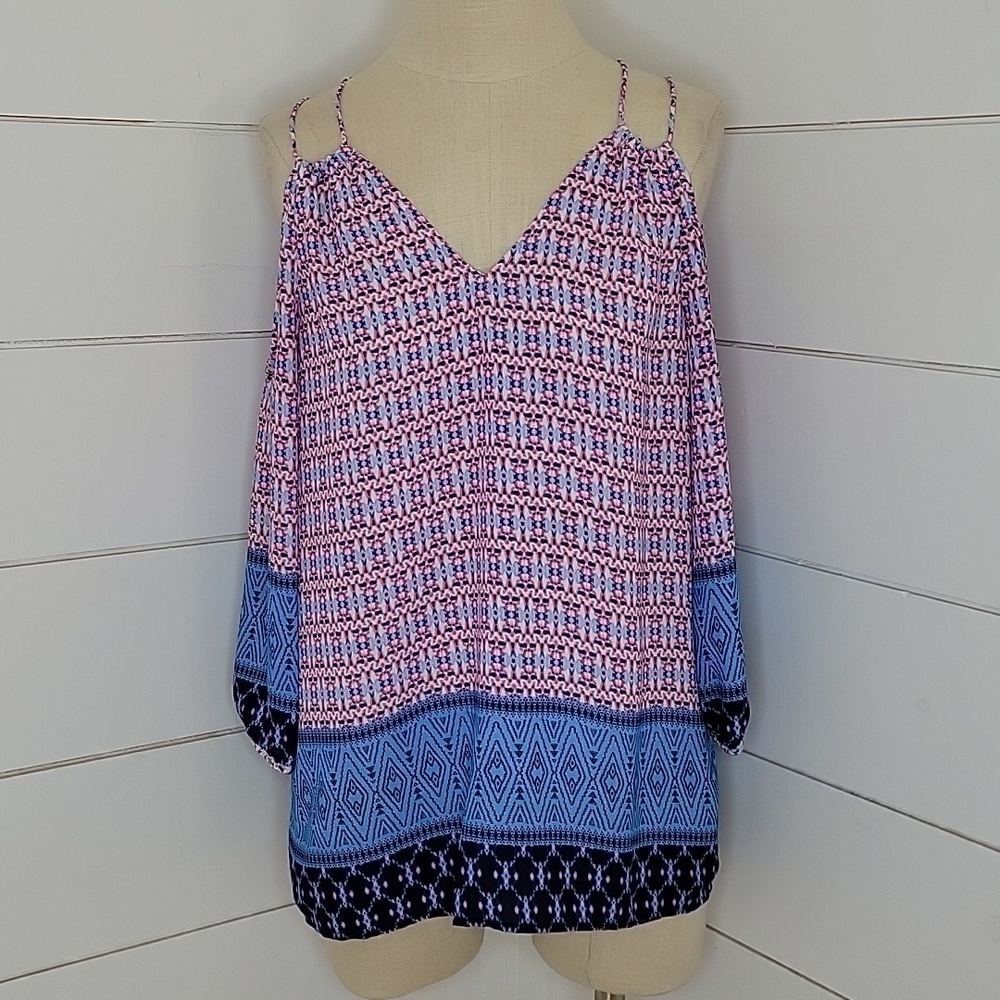 SKIES ARE BLUE medium pink blue white cold shoulder 3/4 sleeve blouse